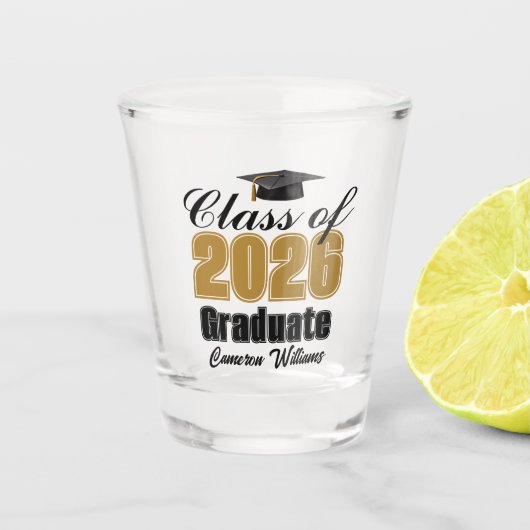 Personalized Gold Black Class of 2026 Graduation Schnapsglas (Vorderseite)