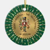 Personalized Gold Green Christmas Nutcracker Keramik Ornament (Vorne)