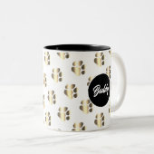 Personalized gold paws pattern pet lovers zweifarbige tasse (VorderseiteRechts)