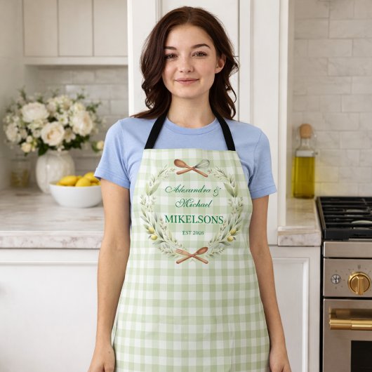 Personalized Green Gingham Newlywed Wedding Schürze