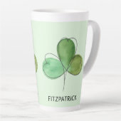 Personalized Green Shamrock Irish Heritage Milchtasse (Rechte Ecke)
