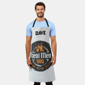 Personalized Grey Flames Real Men BBQ Grill Schürze (Getragen)