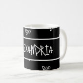 Personalized Halloween boo typography black white Kaffeetasse (VorderseiteRechts)