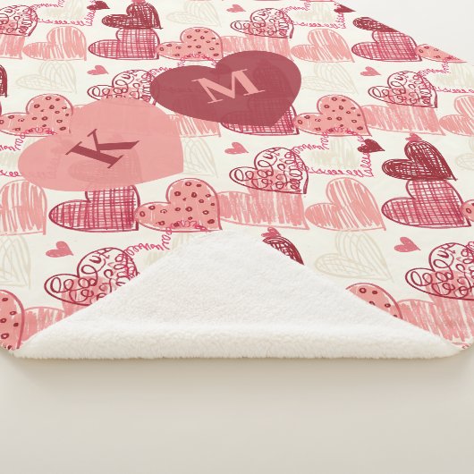 Personalized Hand Drawn Hearts Pattern Sherpadecke (3/4)