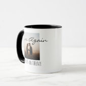 Personalized Holding Hands Couple Names & Date  Tasse (Vorderseite Links)
