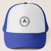 Personalized Initial Monogram Trucker Hat Truckerkappe (Vorderseite)