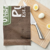 Personalized Irish Pub Old Keg Effect Sign Geschirrtuch (Viertel Falte)