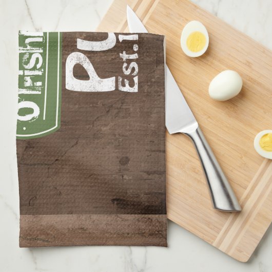 Personalized Irish Pub Old Keg Effect Sign Geschirrtuch (Viertel Falte)