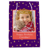 Personalized Kid Photo Happy Birthday Gold Crown Mittlere Geschenktüte (Vorderseite)