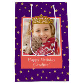 Personalized Kid Photo Happy Birthday Gold Crown Mittlere Geschenktüte (Rückseite)