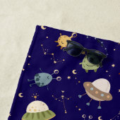 Personalized Kids' Alien & Spaceship Strandtuch (Beispiel)