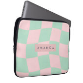 Personalized Mint Green and Blush Pink Checkered Laptopschutzhülle (Vorne Rechts)