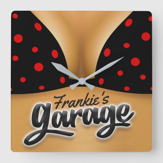 Personalized NAME Bikini Babe Girl Man Cave Garage Quadratische Wanduhr (Vorderseite)