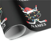Personalized Name Christmas Hockey Xmas Santa Hat Geschenkpapier (Rolleneckpunkt)