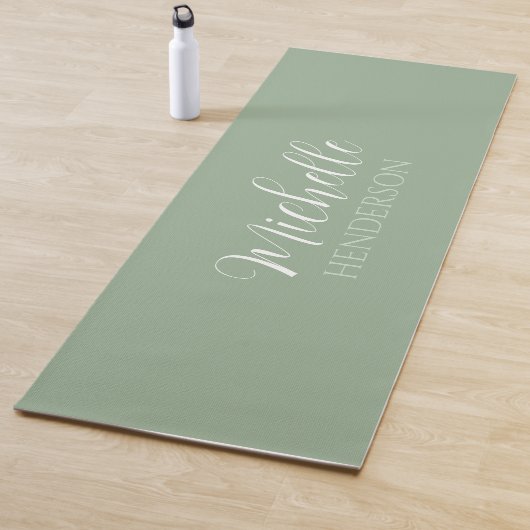 Personalized Name Monogram Sage Green Yogamatte (Beispiel)