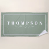 Personalized Name Sage Green Elegant Strandtuch (Vorderseite)