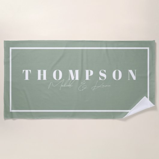 Personalized Name Sage Green Elegant Strandtuch (Vorderseite)