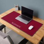 Personalized Name Simple Burgundy Red Schreibtischunterlage<br><div class="desc">Personalized name desk mat with your name in a simple white typeface on a burgundy red background. Simple minimalist modern typography. Perfect for home or office workplace.</div>
