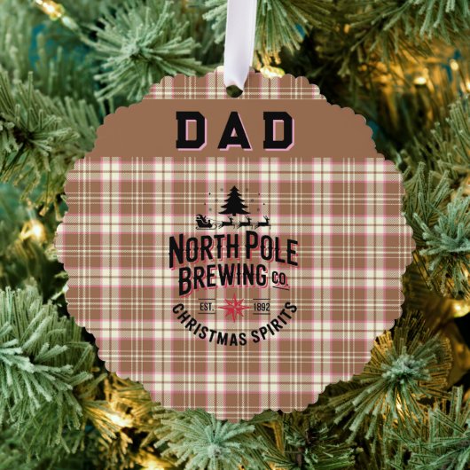 Personalized North Pole Brewing Holiday Ornament Karte (Insitu (Baum))