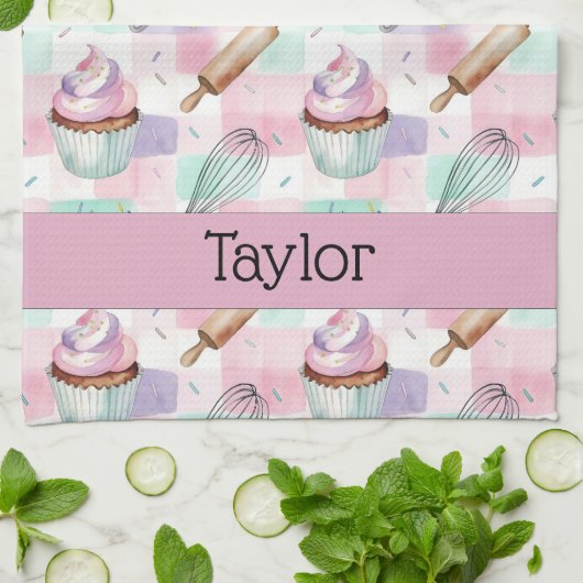 Personalized Pastel Cupcake Checkered Pattern Geschirrtuch (Gefaltet)