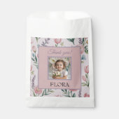 Personalized Pastel Floral Photo Kids Birthday Geschenktütchen (Vorderseite)