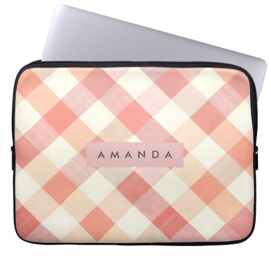 Personalized Pastel Peach Checkered Modern Laptopschutzhülle (Vorderseite)