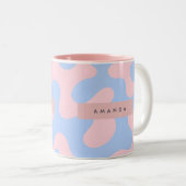 Personalized Pastel Pink and Baby Blue Abstract Zweifarbige Tasse (VorderseiteRechts)