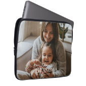 Personalized Photo & Custom Text Grandma Since - Laptopschutzhülle (Vorne Rechts)