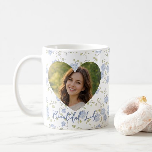Personalized Photo – Floral Heart Design, Soft Pas Kaffeetasse (Mit Donut)