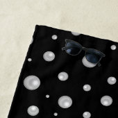 Personalized Photo with Pearls Circle on Black Strandtuch (Beispiel)