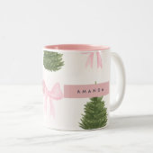 Personalized Pink Bow & Christmas Tree Zweifarbige Tasse (VorderseiteRechts)