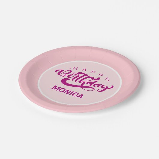 Personalized Pink Happy Birthday  Pappteller (Schrägansicht)