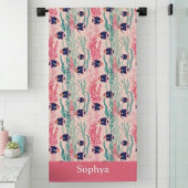 Personalized Pink Tropical Fish Badehandtuch