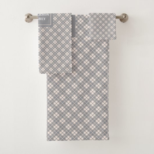 Personalized Plaid Towels Elegant Pastel Accent Badhandtuch Set (Insitu)