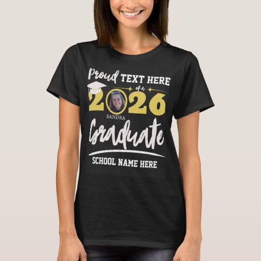 Personalized Proud Family Graduation Class of 2026 T-Shirt (Vorderseite)