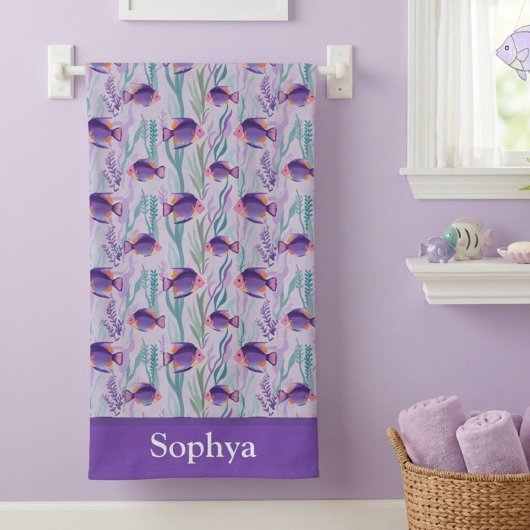 Personalized Purple Tropical Fish Strandtuch