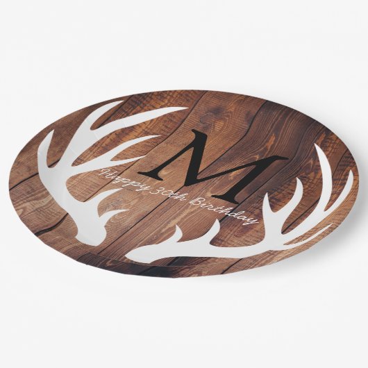 Personalized - Rustic White Deer Antlers Barn Wood Pappteller (Schrägansicht)