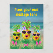 Personalized Singing Lady Pineapples  Feiertagspostkarte (Vorderseite)