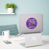 Personalized Skater Mom and Son Graffiti Art Round Aufkleber (Laptop auf Schreibtisch)