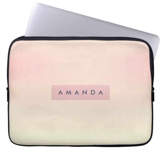 Personalized Soft Pastel Blush Gradient Laptopschutzhülle (Vorderseite)