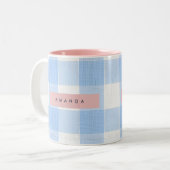 Personalized Soft Pastel Sky Blue Gingham Zweifarbige Tasse (Vorderseite Links)