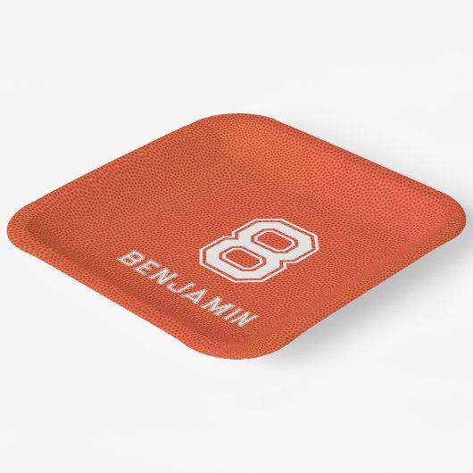 Personalized textured Basketball  Pappteller (Gewinkelt)