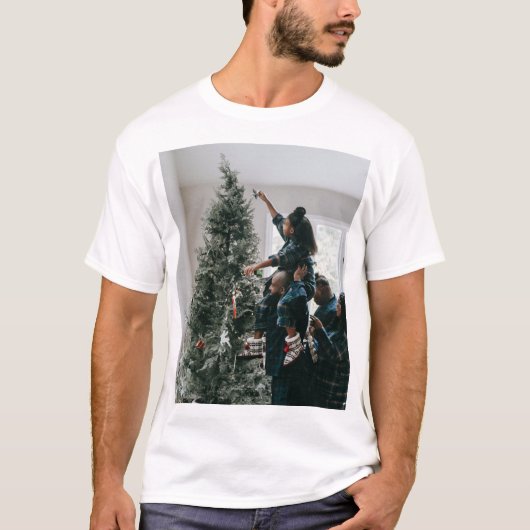Personalized Two Sided Family Christmas Photo T-Shirt (Vorderseite)