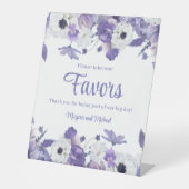 Personalized Violet Purple Flowers Wedding Sockelschild (Vorderseite)