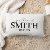 Personalized Wedding Pillow, Last Name & Date Lendenkissen (Decke)
