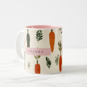 Personalized Whimsical Carrot Patch Rustic Zweifarbige Tasse (Vorderseite Links)