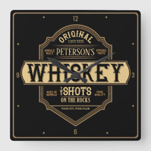 Personalized Whiskey on the Rocks Liquor Label Bar Quadratische Wanduhr