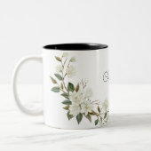 Personalized White Floral Mug, Elegant Custom Name Zweifarbige Tasse (Links)