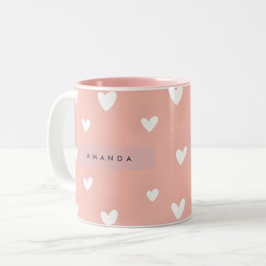 Personalized White Heart Pattern on Blush Zweifarbige Tasse (Vorderseite Links)