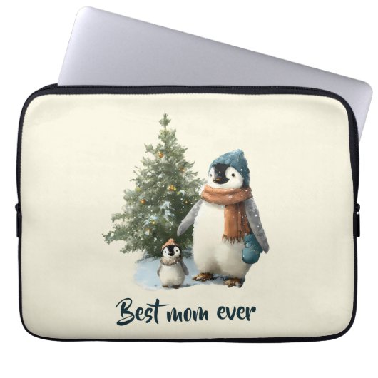 Personalized Winter Penguin “Best Mom Ever” Laptopschutzhülle (Vorderseite)